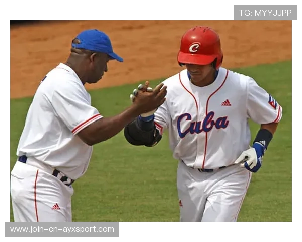 棒球击球手上半身发力训练全攻略：打造强劲爆发力的秘密武器