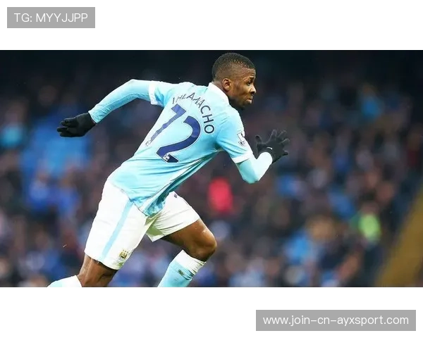 纳乔鱼跃倒地封堵关键射门成全场焦点