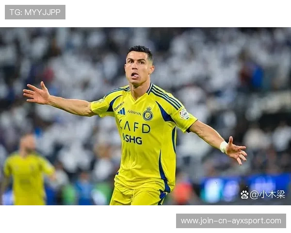 C罗冲顶砸门中柱，胜利差点扩大，c罗挨揍