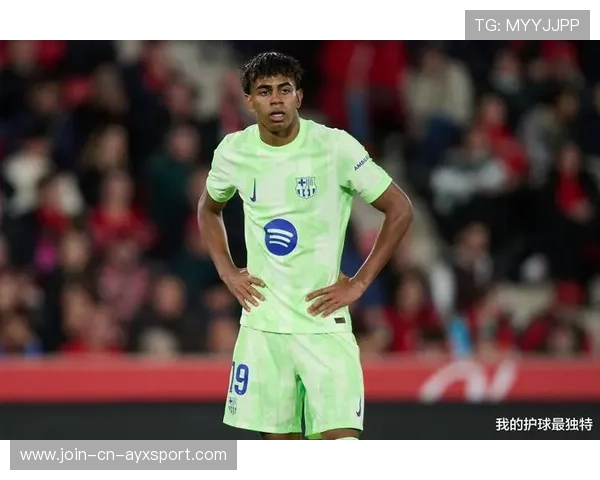 拉菲尼亚弧顶一脚定乾坤巴萨领先