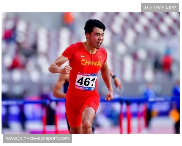 田径队更换新教练方案，整体跑步技术全面优化